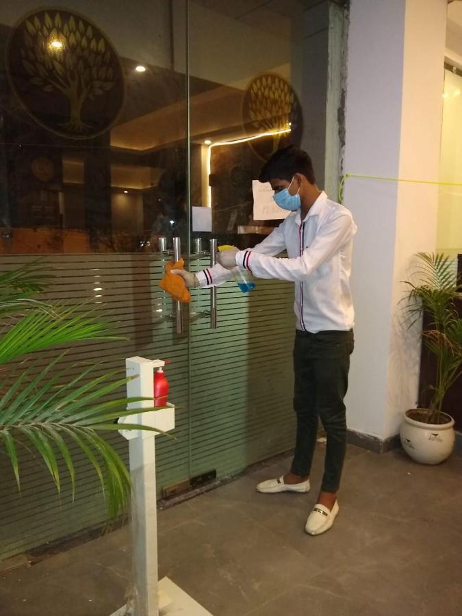 Airport Hotel Tashree Új-Delhi Kültér fotó