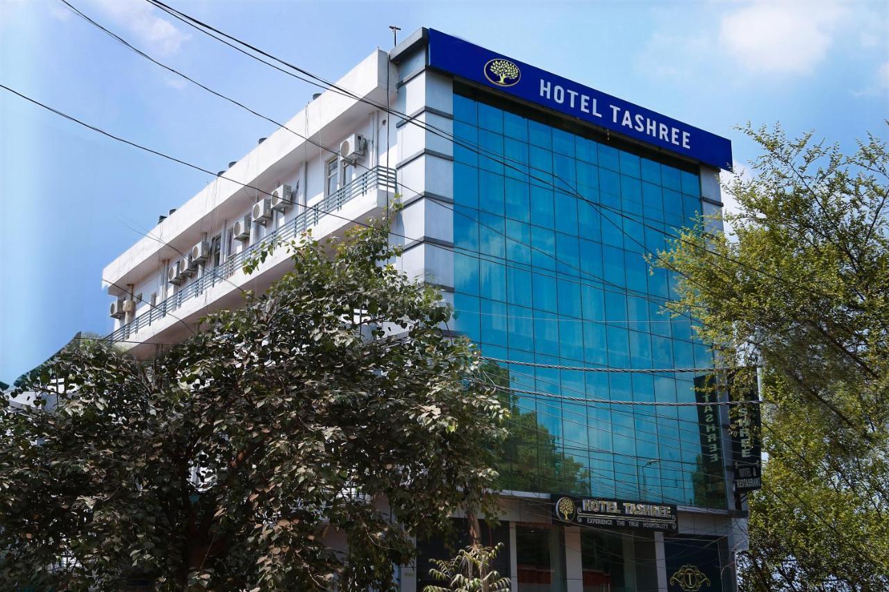 Airport Hotel Tashree Új-Delhi Kültér fotó